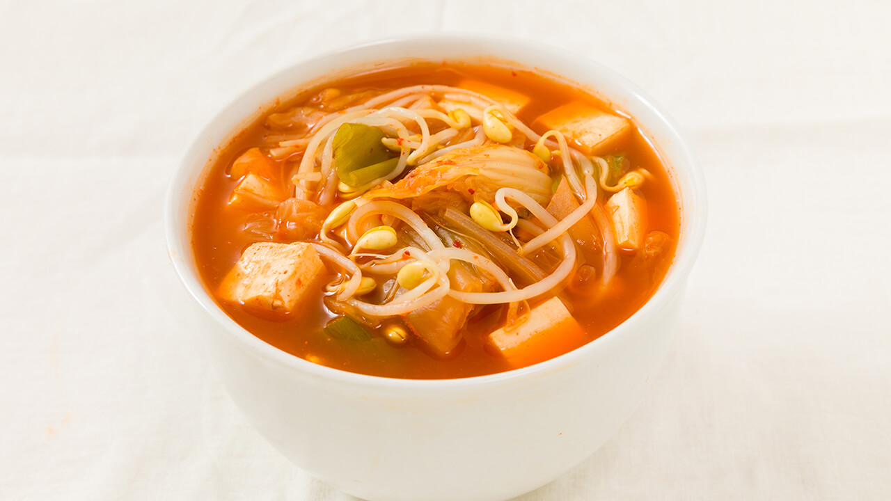 キムチと豆モヤシのスープ
