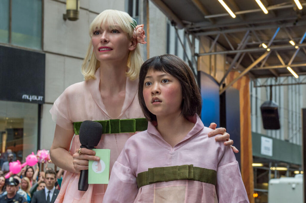 ポン・ジュノ監督が描く少女と巨大動物の絆、映画『オクジャ／okja』